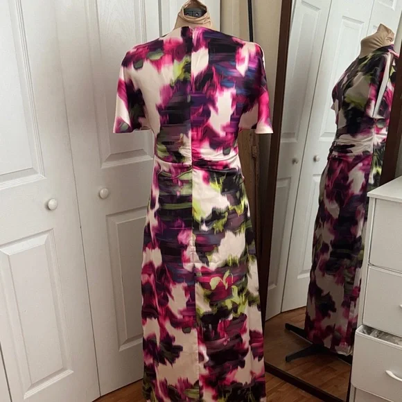 Karen Millen Floral Watercolor Maxi Dress in Fuchsia and Green Like New Size 6 - Picture 4 of 8